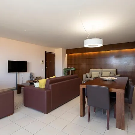 Tac - Salgados Prime Pool * Guia (Faro)