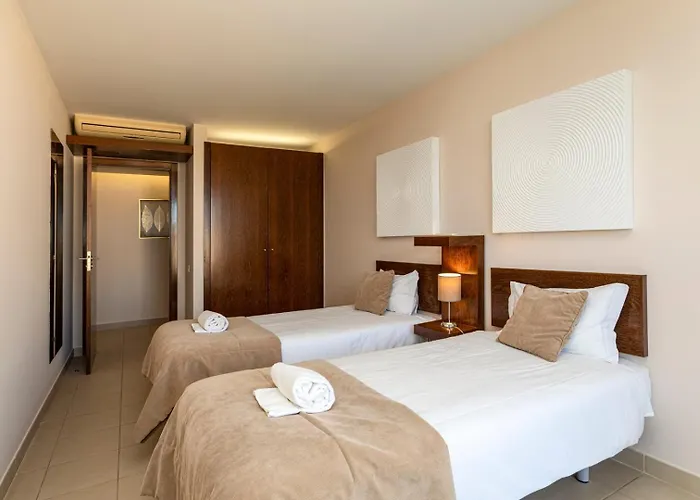 Tac - Salgados Prime Pool 아파트